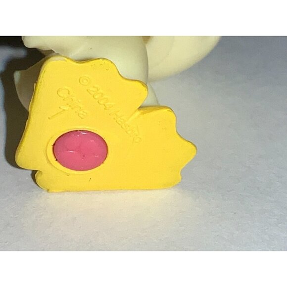 Littlest Pet Shop  LPS Duck Bird Figure Pair With Blue & Green Eyes Red Magnets - Picture 7 of 8